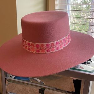 Lack of Color hat that was worn only once for a hour